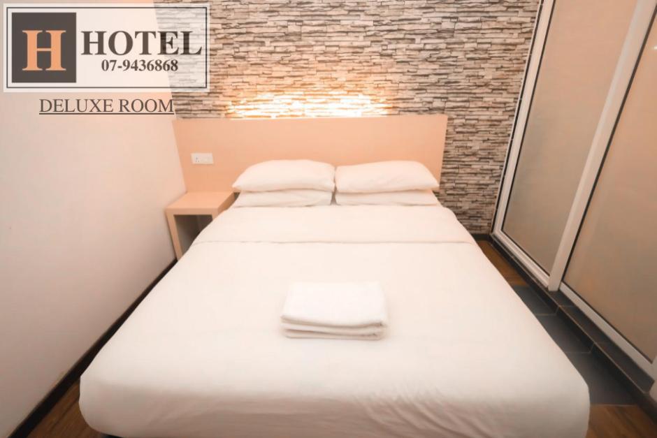 H Hotel Сегамат Экстерьер фото