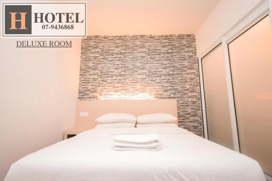 H Hotel Сегамат Экстерьер фото